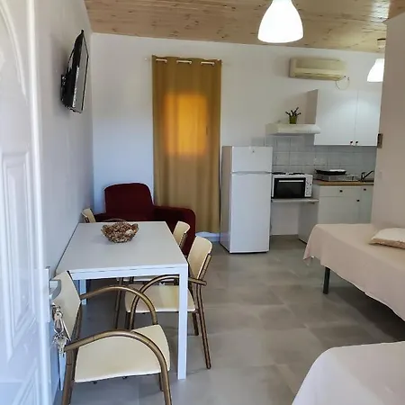 Kouverta Aparthotel